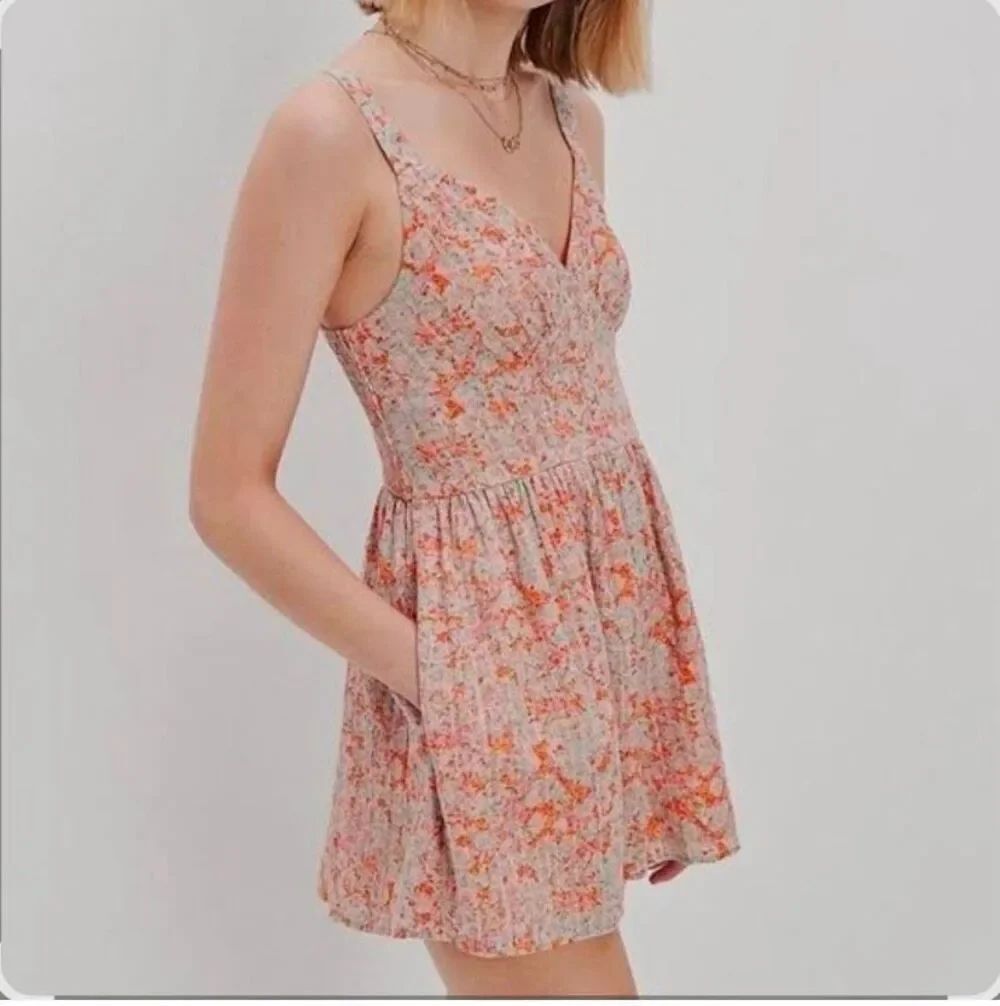American Eagle Abstract Floral Summer Cotton Romper Sweetheart Neck Sz M